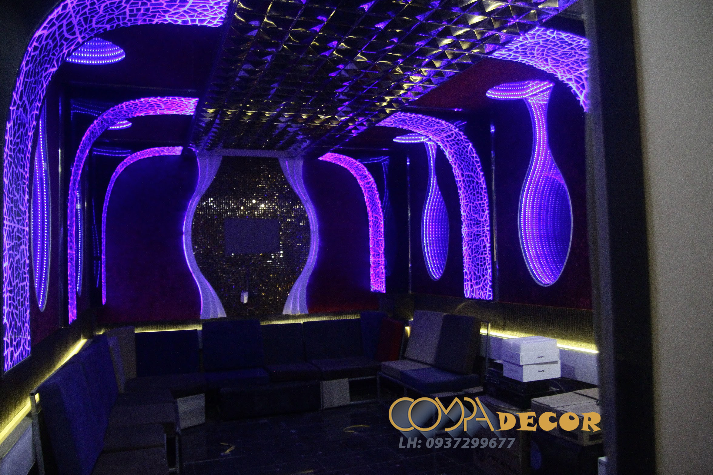 Hình thi công phòng karaoke gia đình