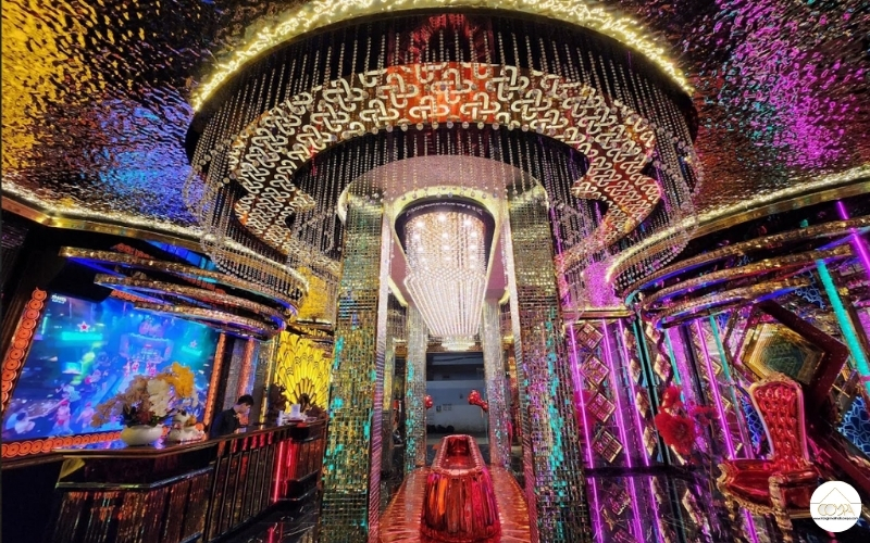 Mẫu đèn chùm trang trí karaoke Mẫu đèn chùm trang trí karaoke