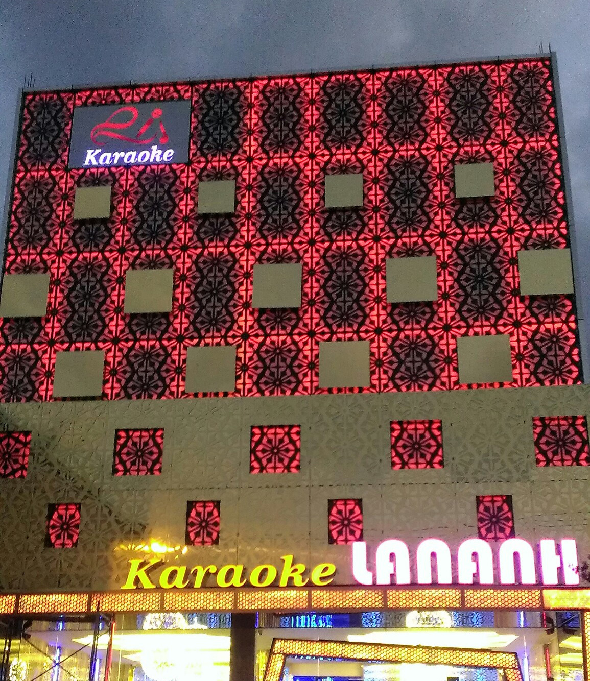 Thi công phòng karaoke gia đình mặt tiền ktv Lan Anh 2 Thi công phòng karaoke gia đình mặt tiền ktv Lan Anh 2