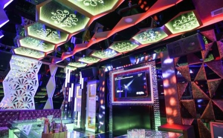 Kinh nghiệm thi công về hiệu ứng ánh sáng mang lại thiết kế phòng karaoke đẳng cấp